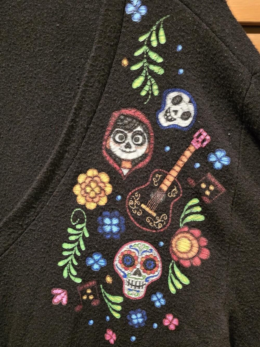 Disney Pixar Coco Embroidered Skull & Floral Black Button Front Cardigan 2X - Picture 5 of 11